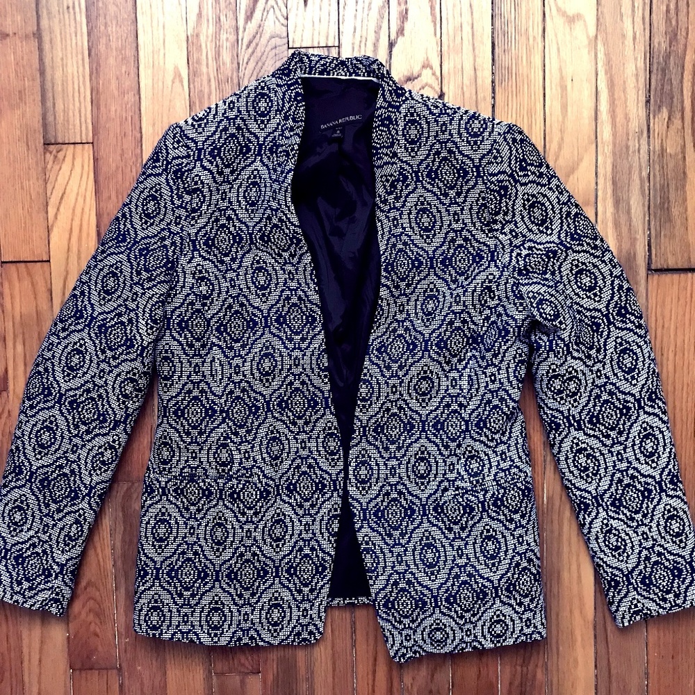 BANANA REPUBLIC Tile Jaquard Blazer Size 8 Petite